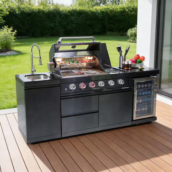 Outdoor Grill Island Built for Performance, 72000 BTU 4-Burner, Built-In Refrigerator, Granite Countertops